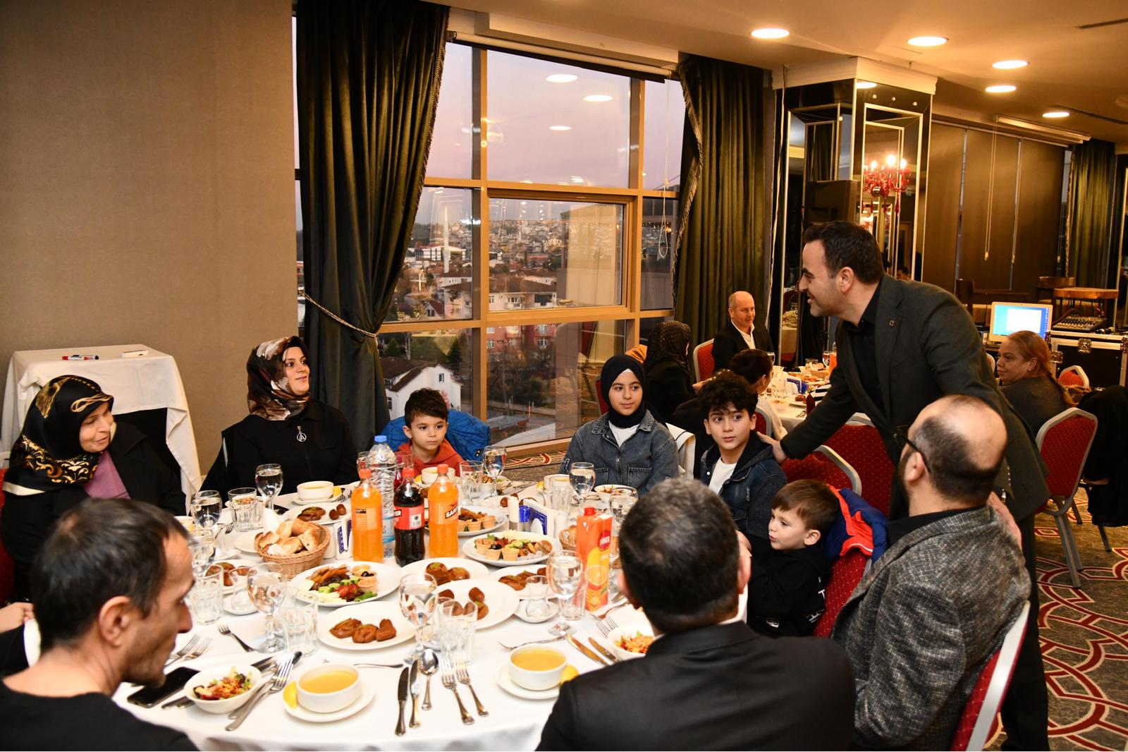 Başi̇skele’de Şehi̇t Ai̇leleri̇ Ve Gazi̇ler İftarda Buluştu7