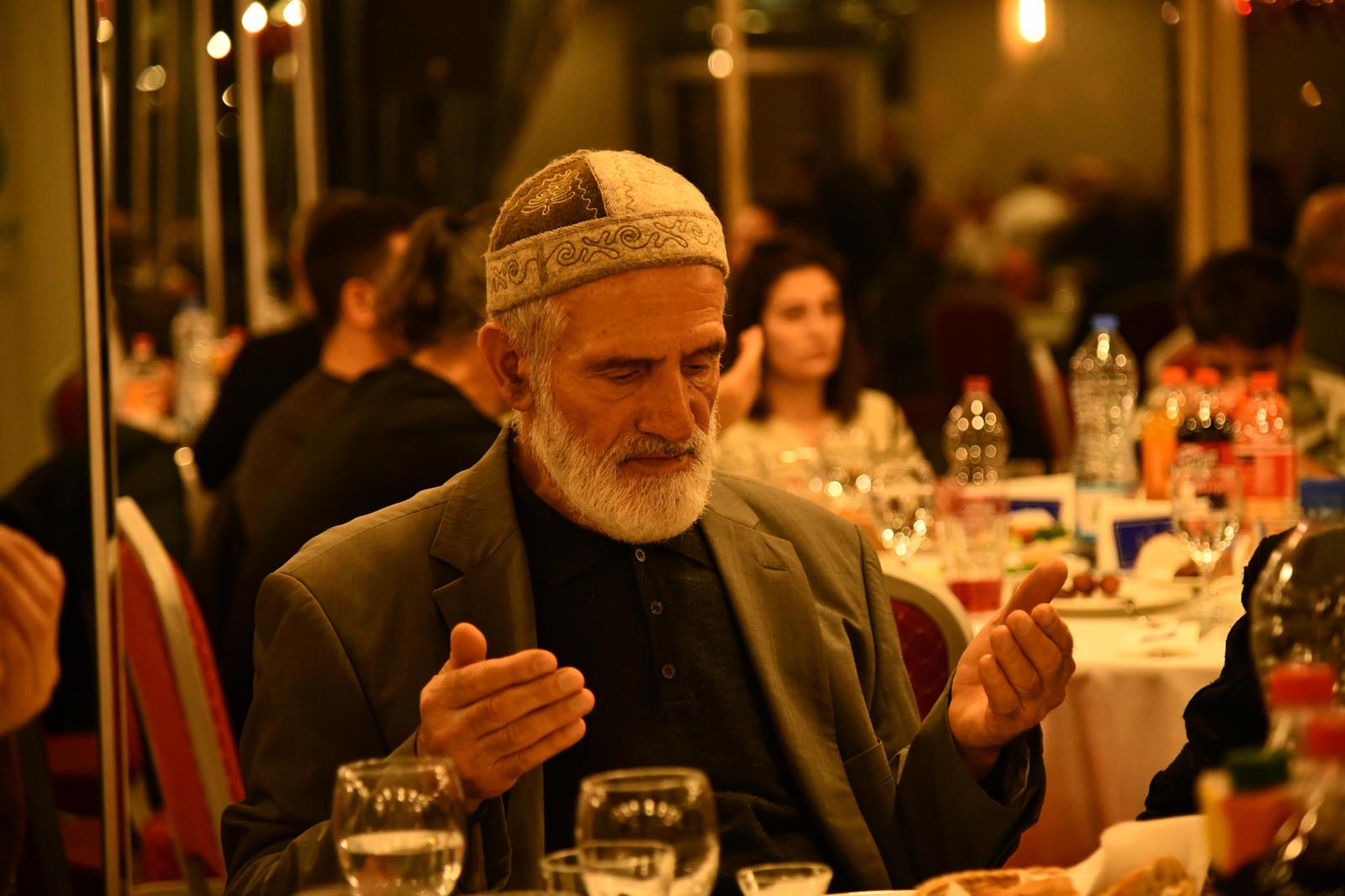 Başi̇skele’de Şehi̇t Ai̇leleri̇ Ve Gazi̇ler İftarda Buluştu8