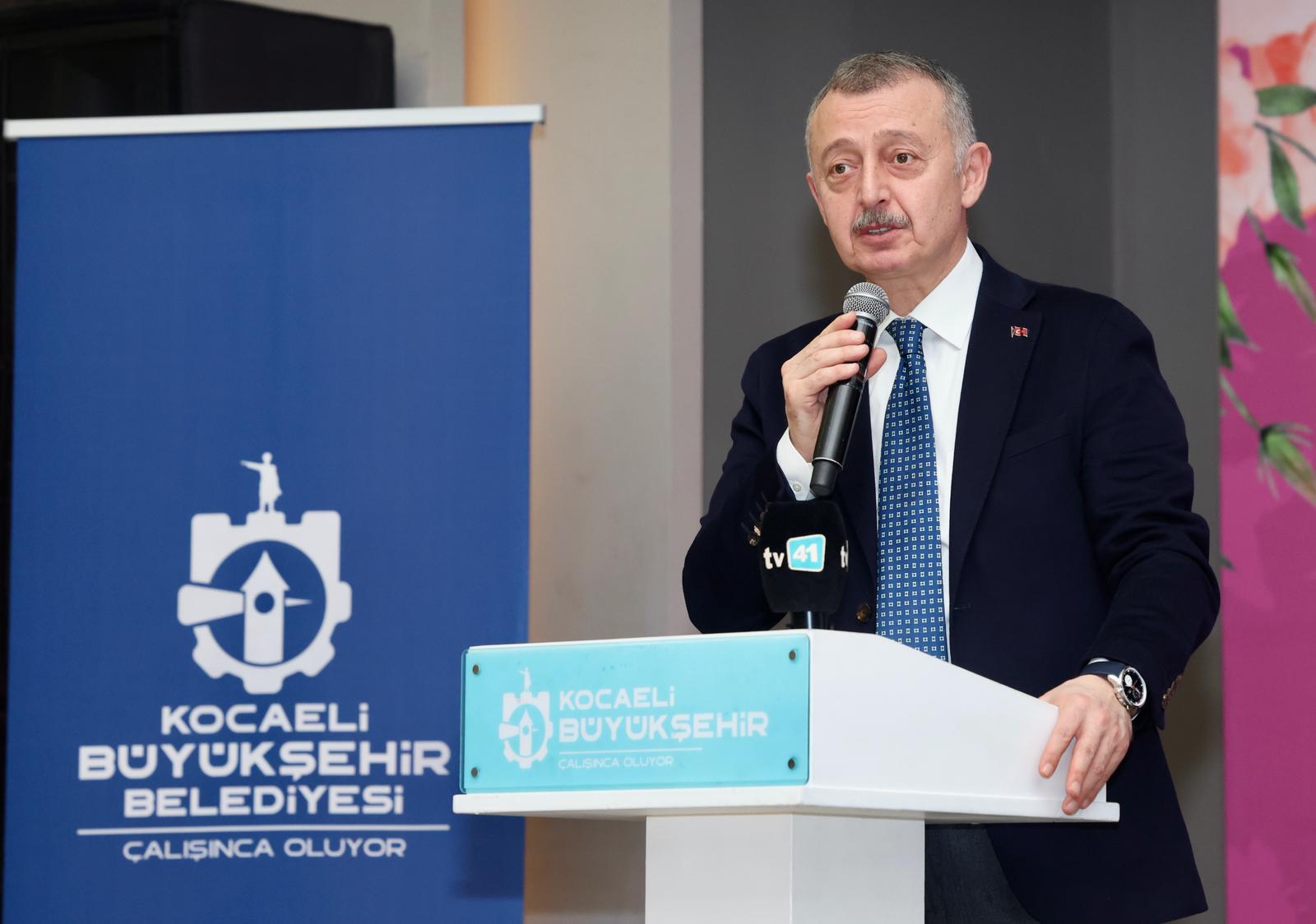 Başkan Büyükakin Körfezli̇ Kadinlarla Buluştu (1)