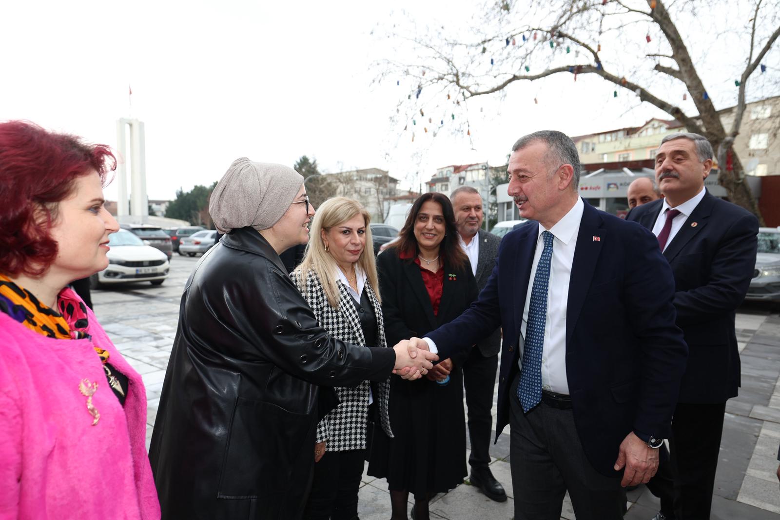 Başkan Büyükakin Körfezli̇ Kadinlarla Buluştu (3)