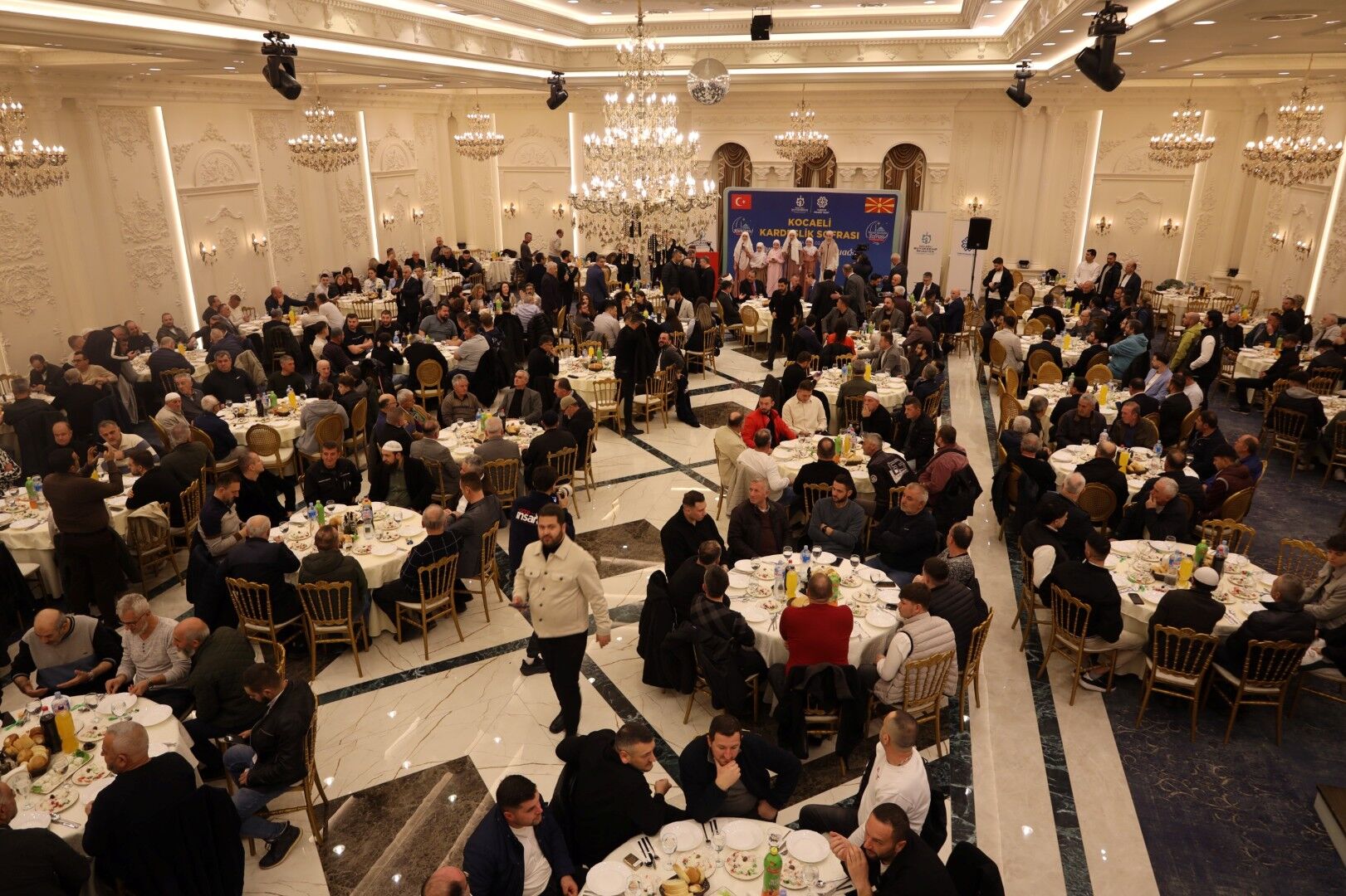 Başkan Büyükakin Kuzey Makedonya’da Soydaşlarla Buluştu 1