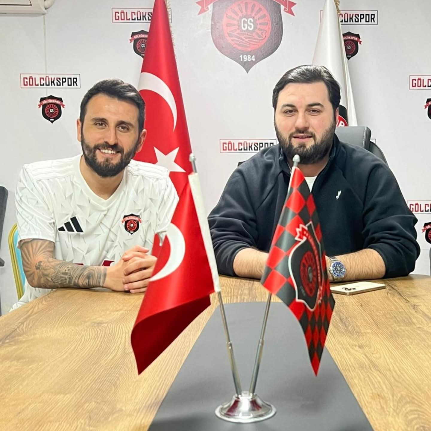 Bölgesel Ligde Ikinci Yarı Öncesi Kadrosunu Güçlendirme Çalışmalarını Sürdüren Gölcükspor, Devre Arası Transfer Döneminde Önemli Bir Hamleye Imza Attı. Kırmızı Siyahlılar, Son Olarak Ödemişspor Forması Giyen Sağ Bek