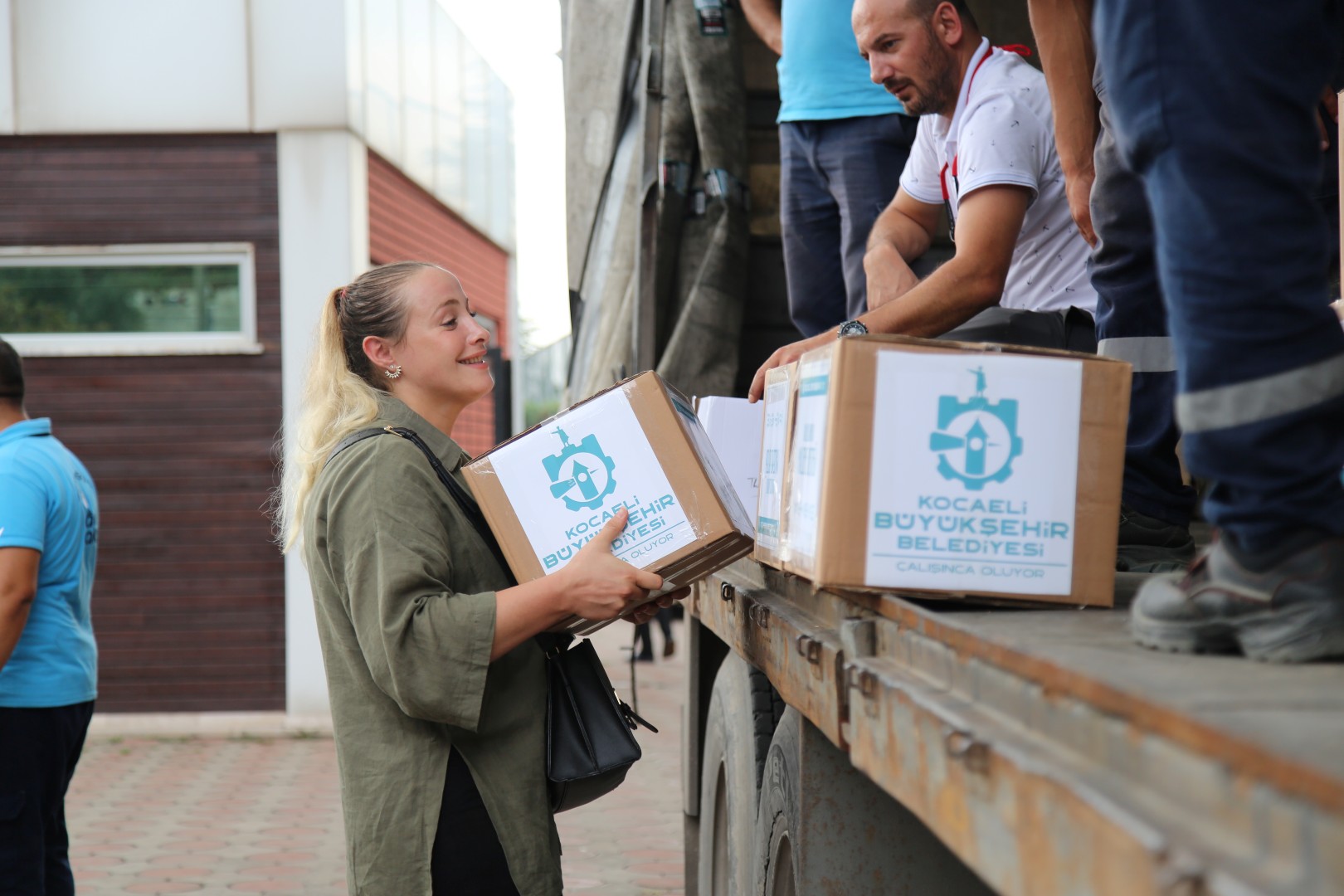 Büyükşehirden Kocaelili Balıkçılara Destek! 1
