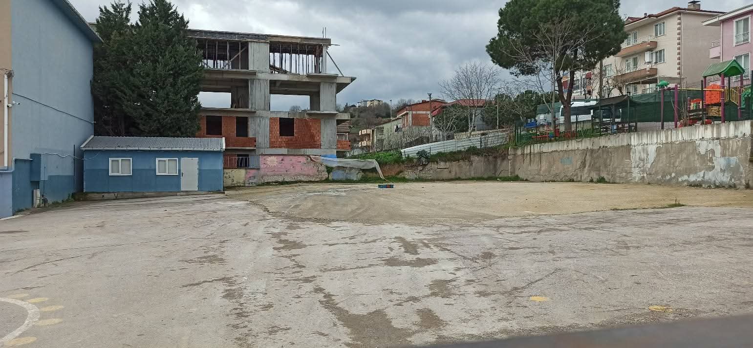 Chp’li̇ Yöneti̇ci̇den Ali̇kahya İlköğreti̇m Okulu Tepki̇si̇ (1)-1