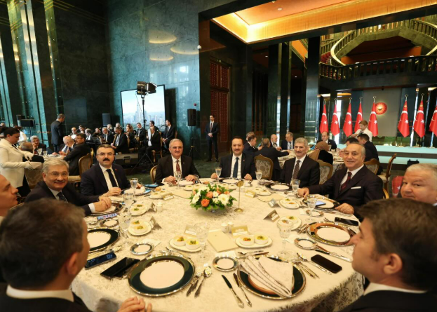 Cumhurbaşkani Erdoğan’dan Deri̇nce Kaymakami Demi̇relli̇’ye Önemli̇ Ödül (1)-1