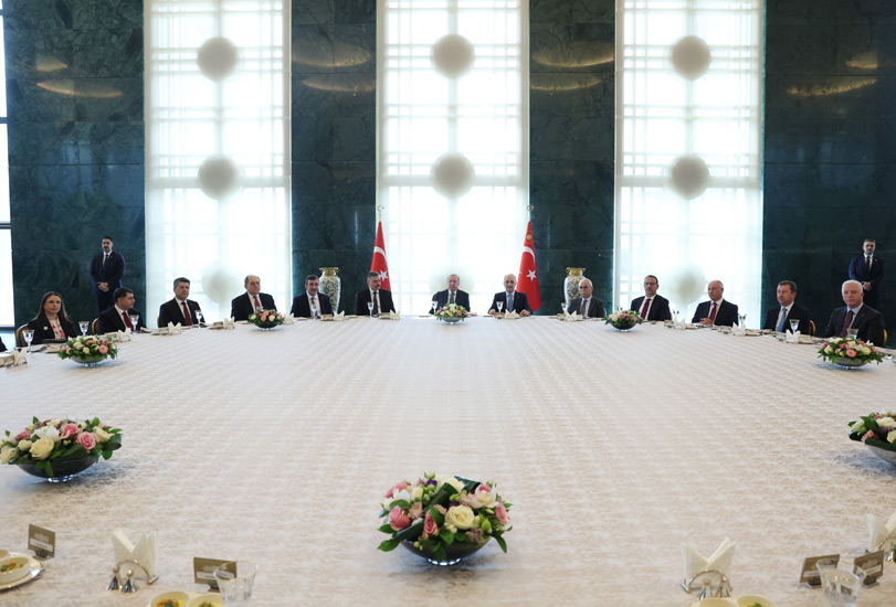 Cumhurbaşkani Erdoğan’dan Deri̇nce Kaymakami Demi̇relli̇’ye Önemli̇ Ödül (13)