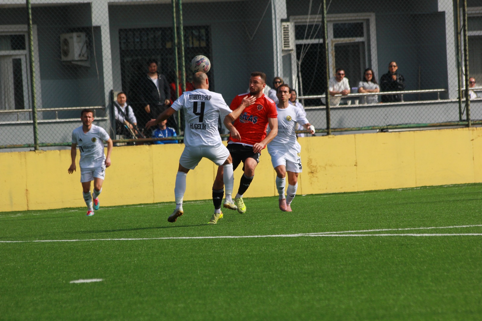 Darica 1934 Gençlerbi̇rli̇ği̇ Li̇deri̇ Devi̇rdi̇ Gölcükspor’a Tek Gollü Darbe7 (1)-1