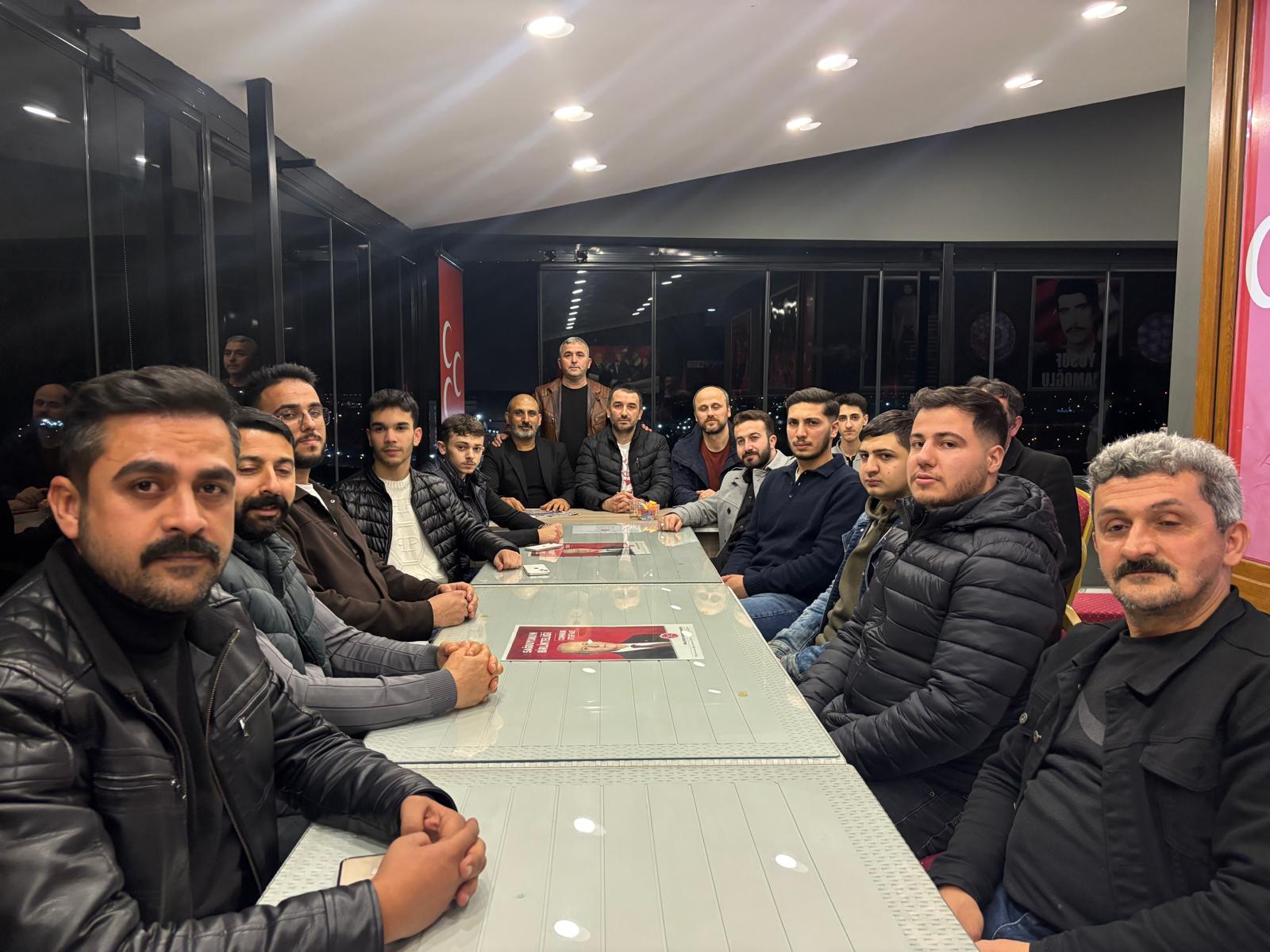 Di̇lovasi Mhp İlçe Teşki̇latinda Bayrak Deği̇şi̇mi̇ 4