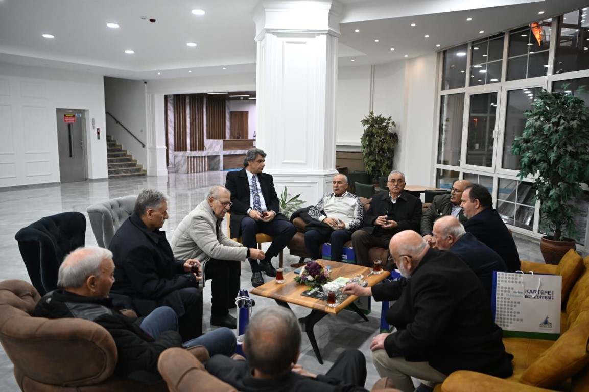 Eski Başkanlar İftar Sofrasında Bir Araya Geldi (6)