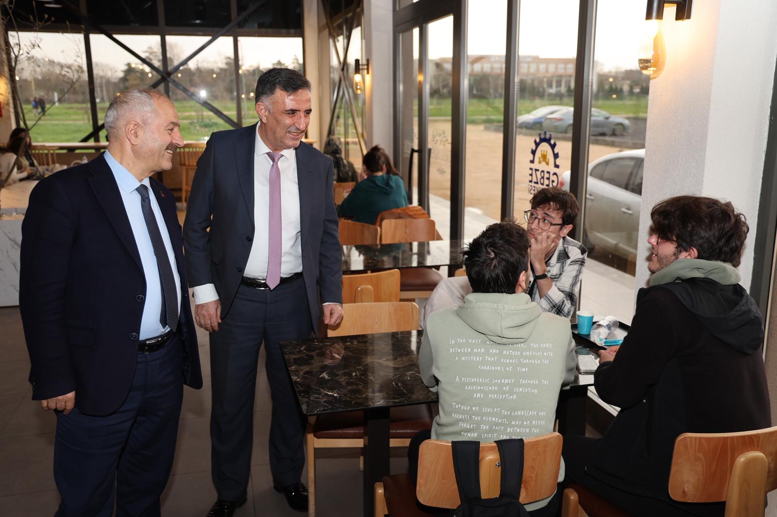 Gebze Beledi̇ye Başkani Büyükgöz Gtü Güzi̇de Kampüs’ü Zi̇yaret Etti̇ 2