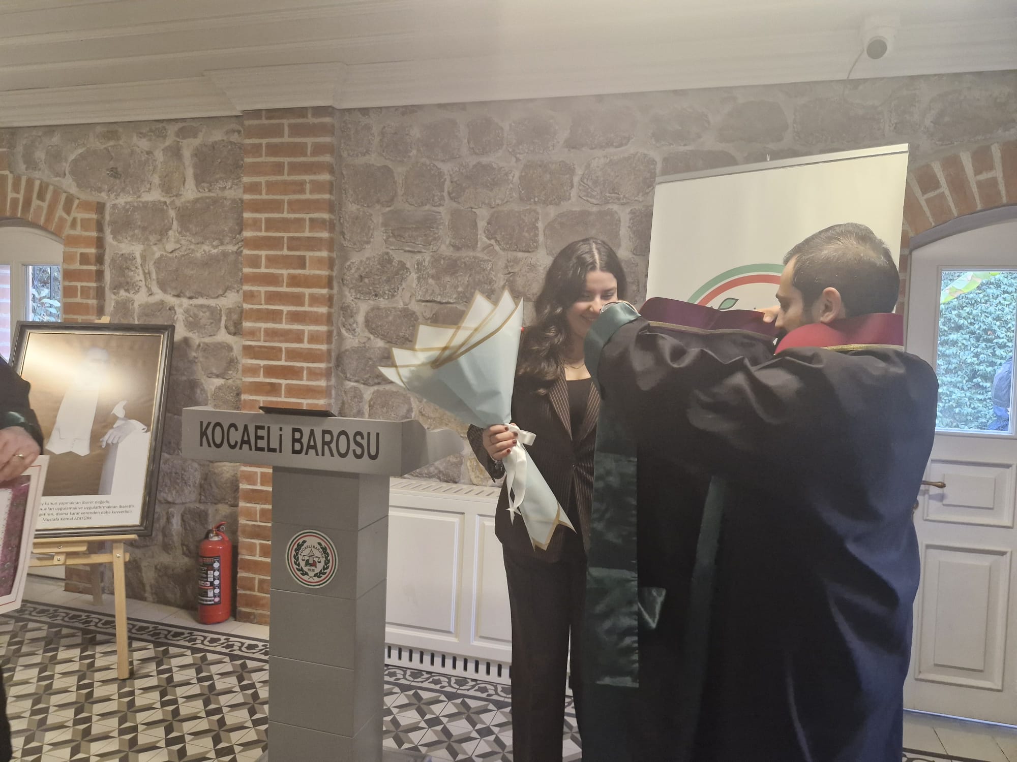 Genç Avukat Fatima Aybi̇ke Çeti̇n Mesleğe İlk Adimini Atti (11)