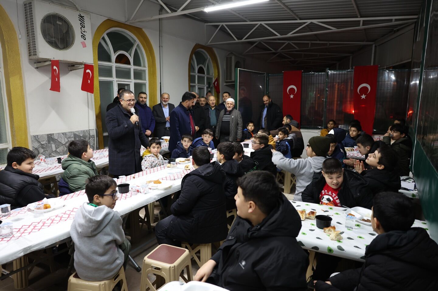 Gençlerle İftar Sofrasinda Buluştu (7)