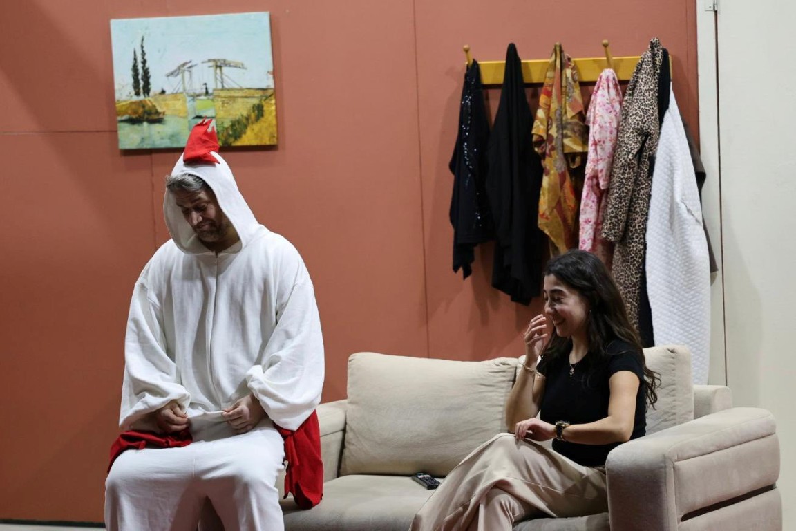 “Gi̇t Başimdan” Oyununa Yoğun İlgi̇ (5)