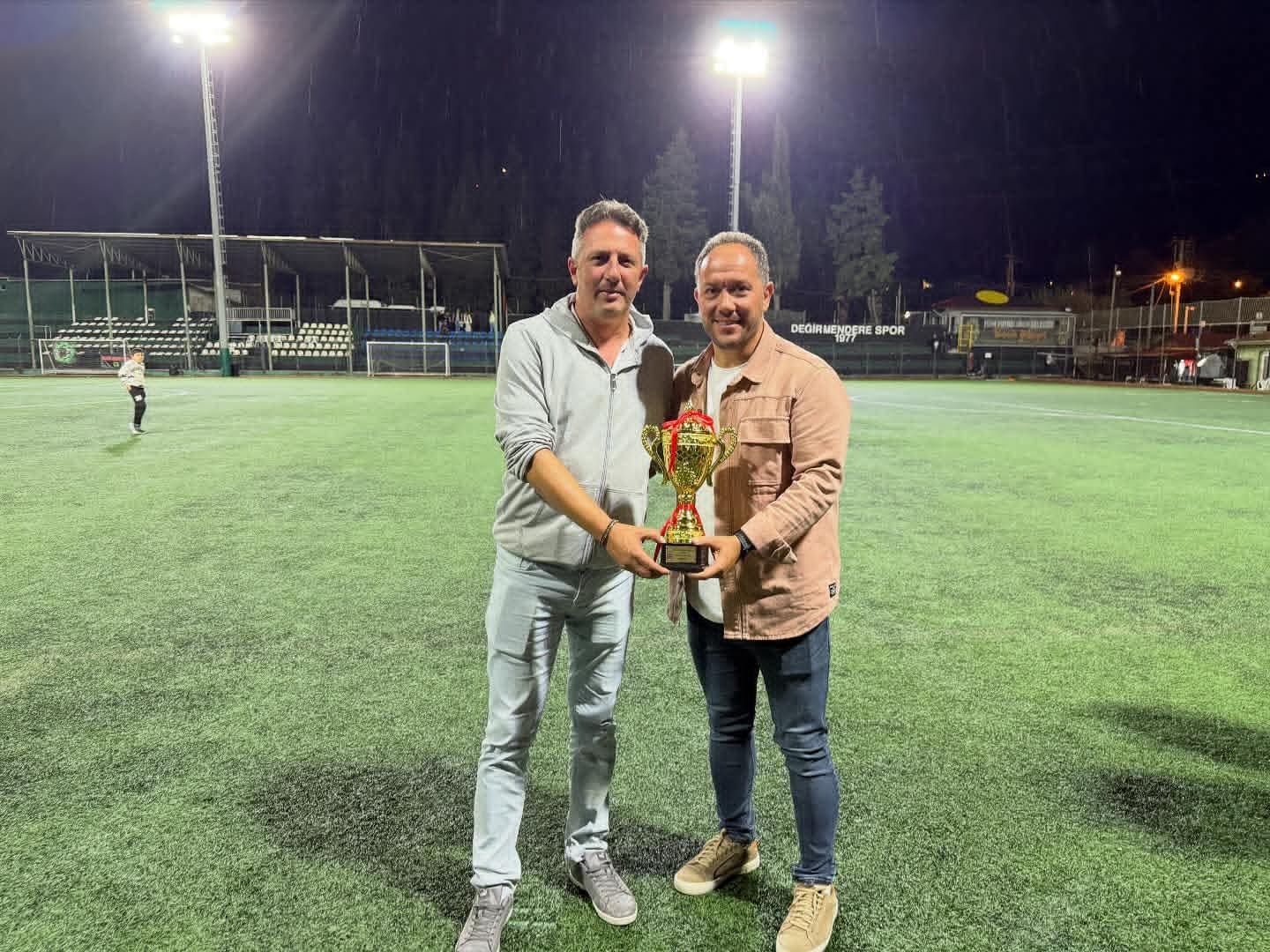 İhsaniyespor'da Serkan Başoğlu Bırakıyor (2)