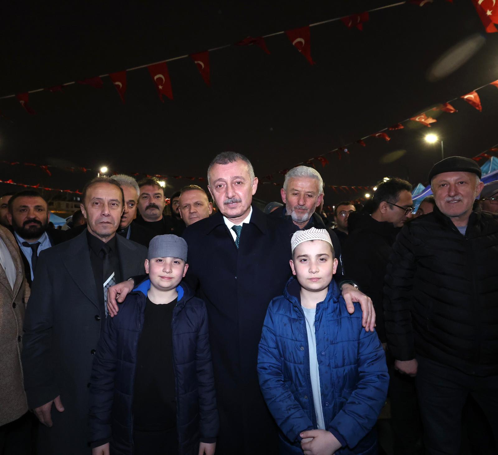 İlk Teravih Namazında Dolup Taştı (2) (1)