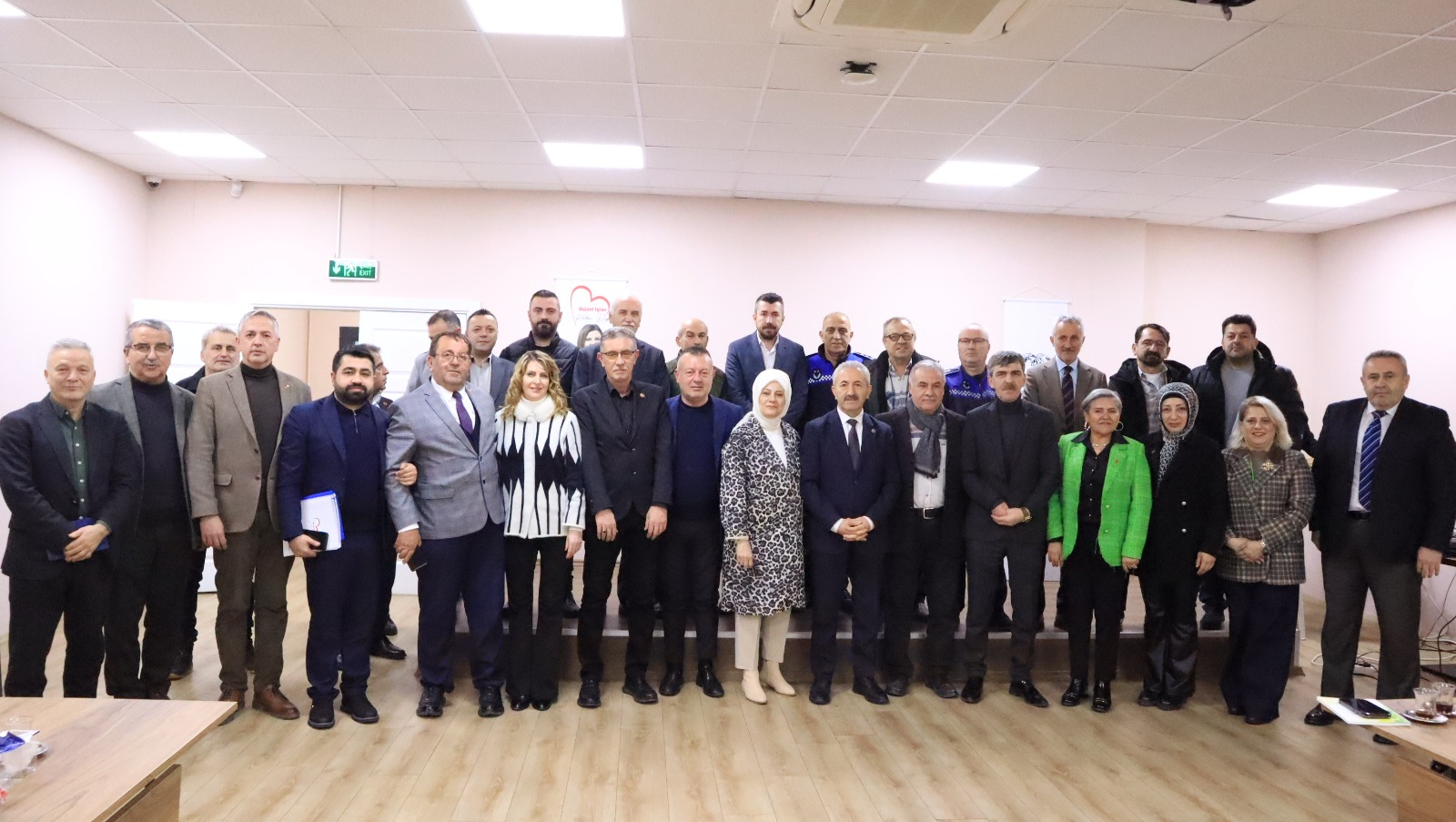 İzmi̇t Beledi̇yesi̇ Beki̇rpaşa Muhtarlariyla Buluştu 2