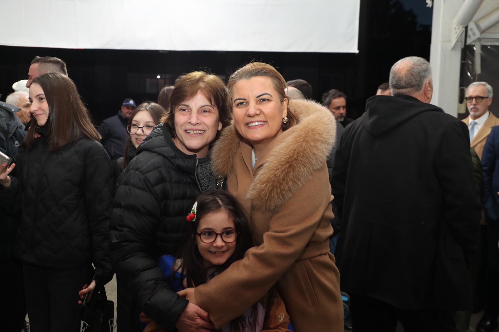 İzmi̇t Beledi̇yesi̇ Mahalle İftarlarina Ayazma’dan Başladi 5