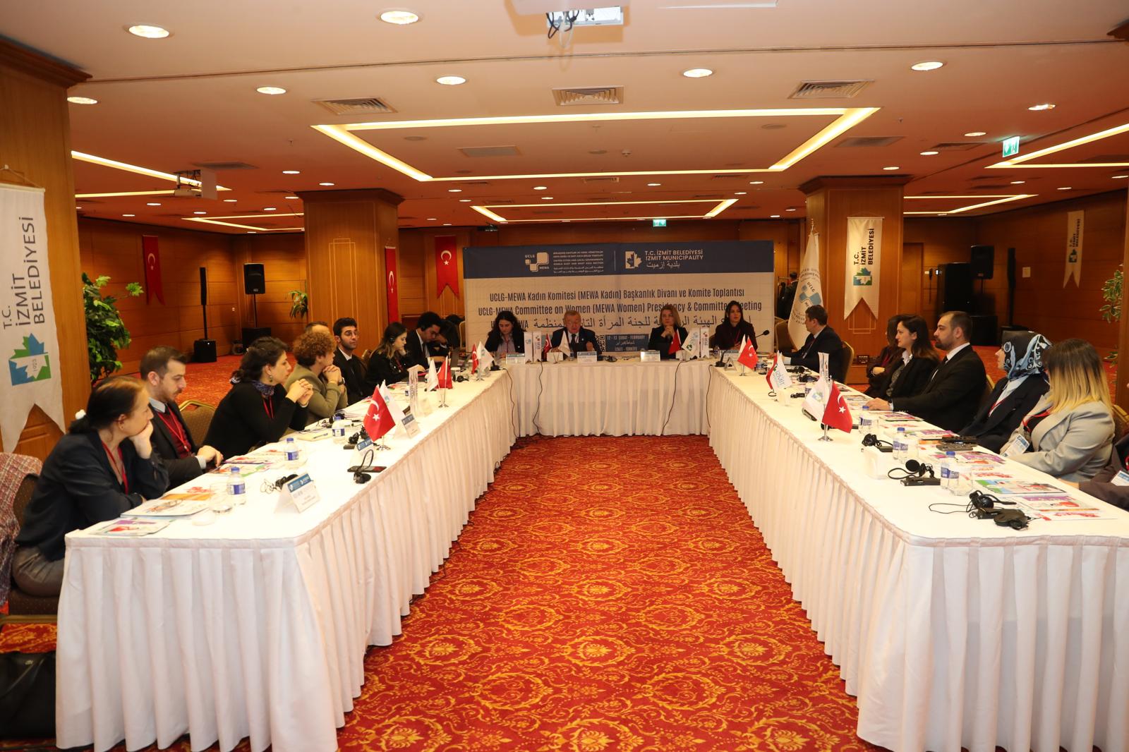 İzmi̇t, Uclg Mewa Kadin Komi̇tesi̇’ne Ev Sahi̇pli̇ği̇ Yapti (1)