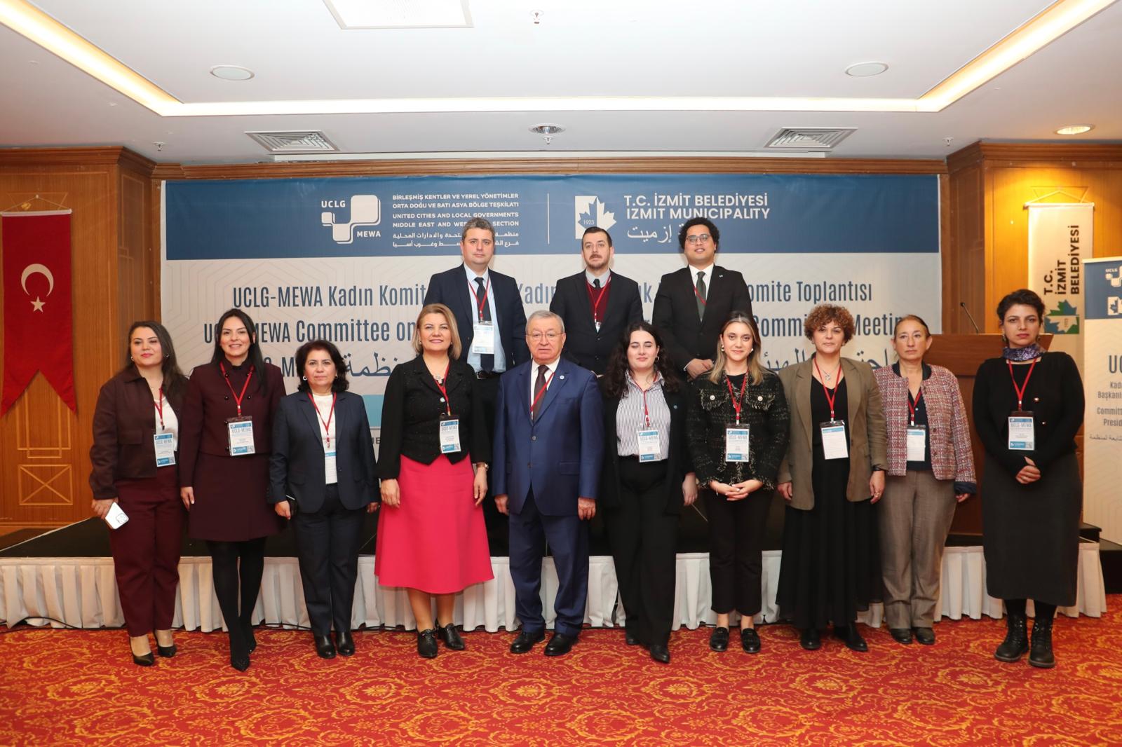 İzmi̇t, Uclg Mewa Kadin Komi̇tesi̇’ne Ev Sahi̇pli̇ği̇ Yapti(2)