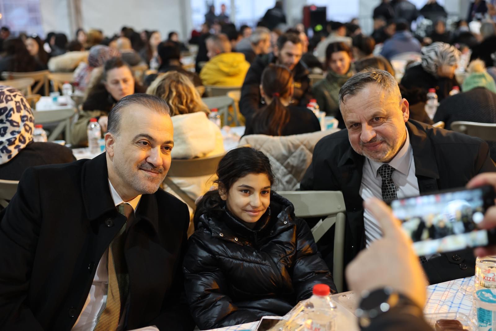 İzmi̇tte 4 Ki̇şi̇li̇k İftarda Talustan (1)