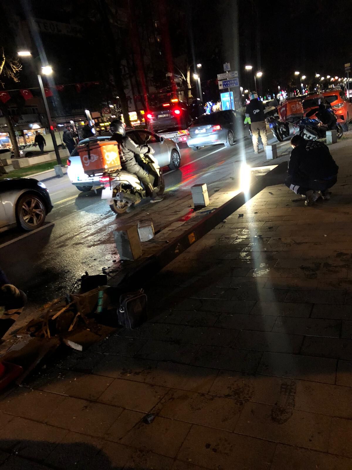 İzmi̇tte Kaza Geli̇yorum Demedi̇! (2)