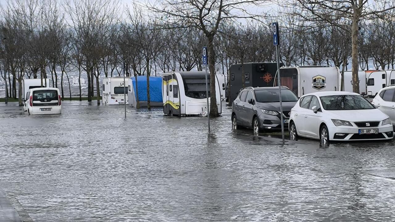 İzmi̇t’te Yaşanan Taşkin Sonrasi Haluk Tamyüksel’den Otopark Çikişi 2
