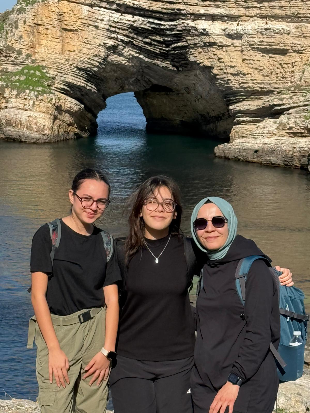 Kandira'da Dağcilar Şubat Ayinda Deni̇ze Gi̇rdi̇! 5