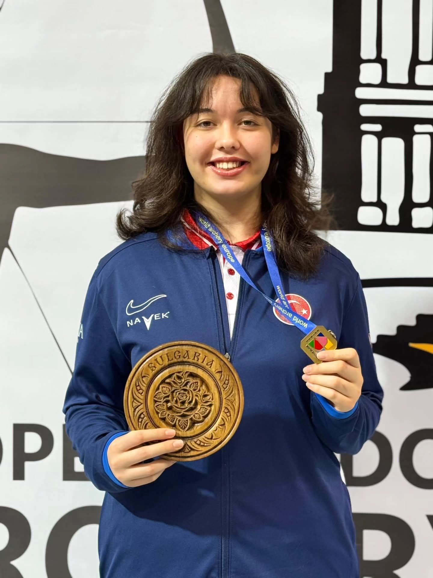 Kandirali Defne Çakmak Avrupa Şampi̇yonu Oldu3