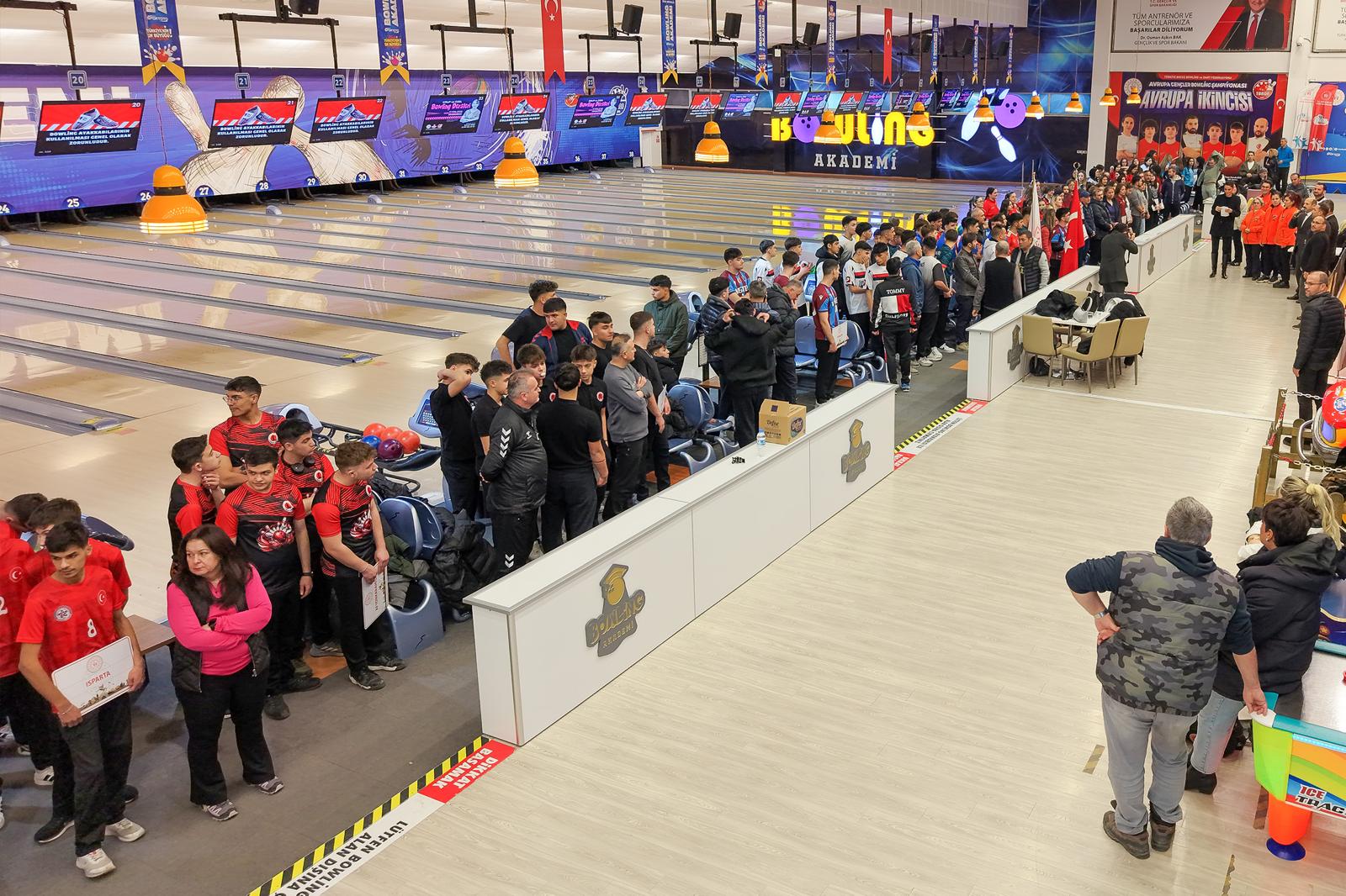 Kartepe Anadolu Li̇sesi̇ Türki̇ye İki̇nci̇si̇ Oldu 2