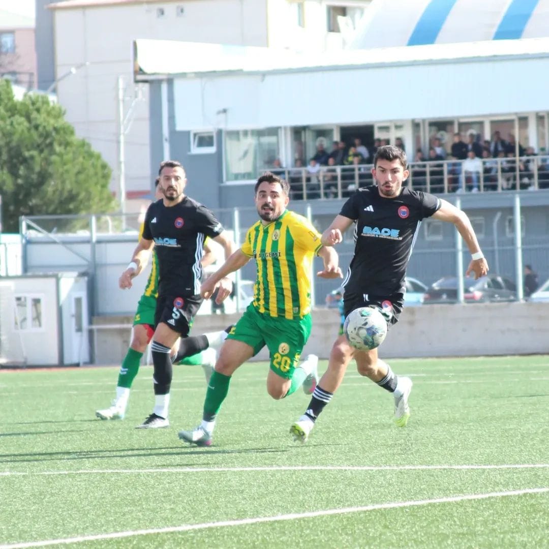 Kent Derbi̇si̇nde Kazanan Olmadi (6)