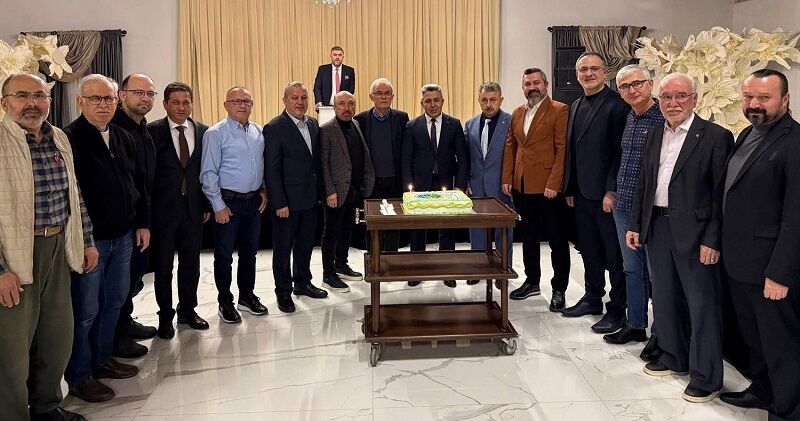 Kocaeli̇ Kandiralilar Derneği̇ 32. Yaşini Kutladi 3