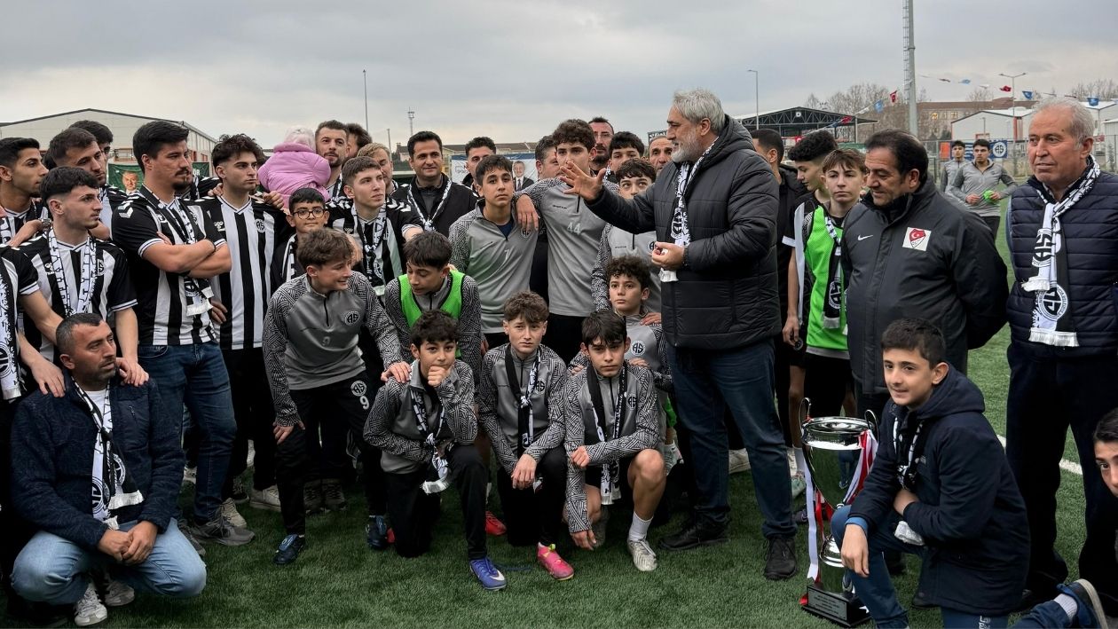 Kocaeli̇ Süper Amatör’de Nefes Kesen Fi̇nal Şampi̇yon Ali̇kahyaspor! (3)