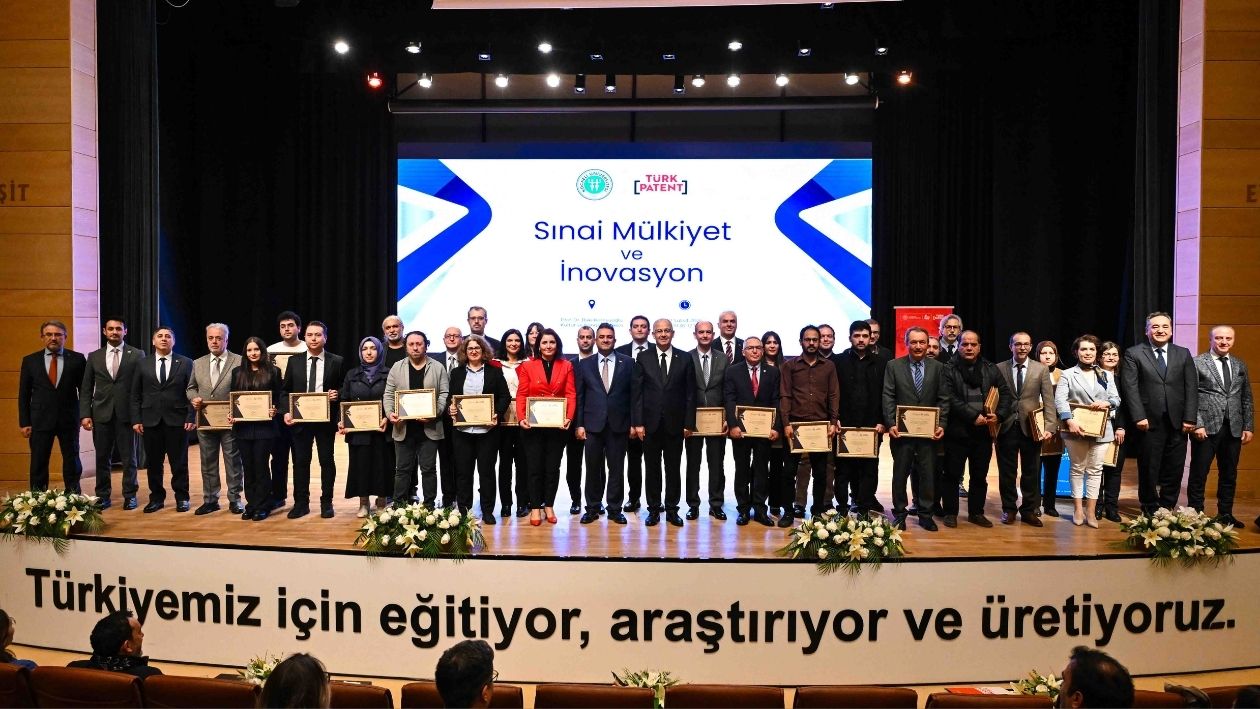 Kocaeli̇ Üni̇versi̇tesi̇’nde 32 Patente Belgeyle Takdi̇m Töreni̇ (9)