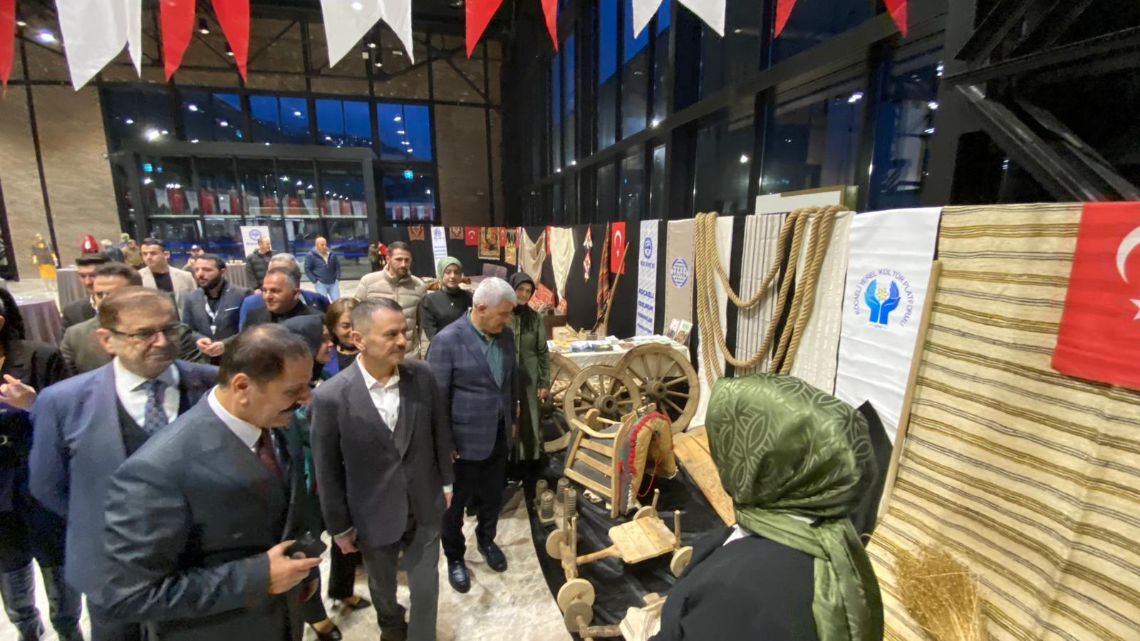 Kocaeli Valisi İlhami Aktaş, Kültürel Mirasın Yaşatıldığı Aşık Sümmani Anma Programında Vatandaşlarla Buluştu (3)