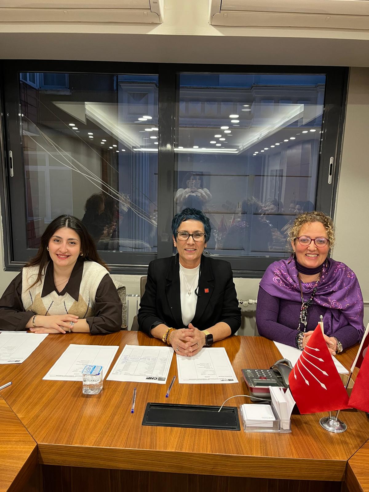 Kocaeli̇’de Chp’li̇ Kadinlar Sorunlari Masaya Yatirdi (1)-1