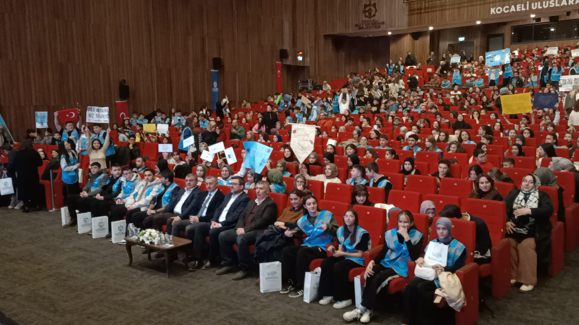 Kocaeli̇’de “İyi̇li̇k Kilavuzu Yarişmasi” İle Gençler Sahada (5)