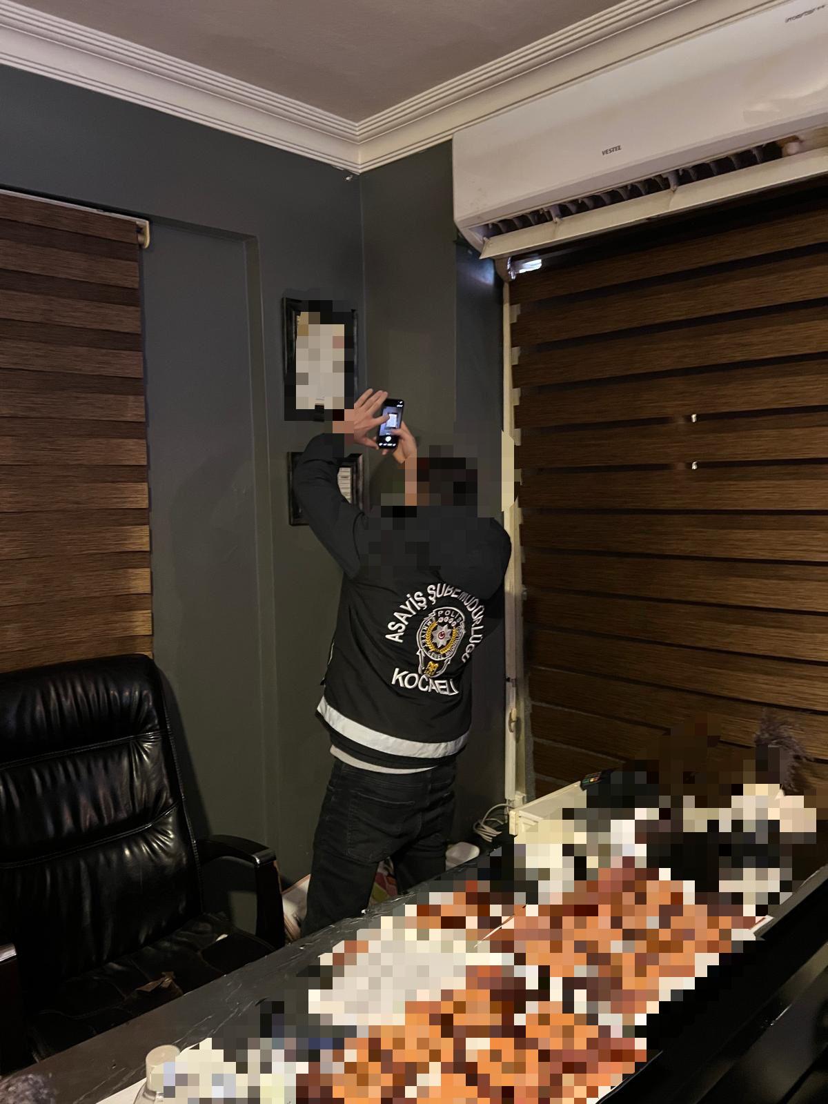 Kocaeli̇’de Masaj Salonlarina Sert Darbe (5)