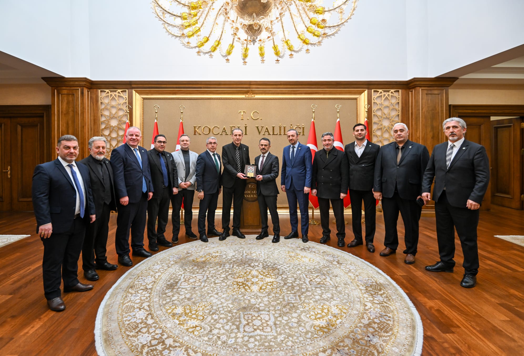 Kocaeli̇li̇ Emlakçilar İlhami̇ Aktaş’i Zi̇yaret Etti̇ 1