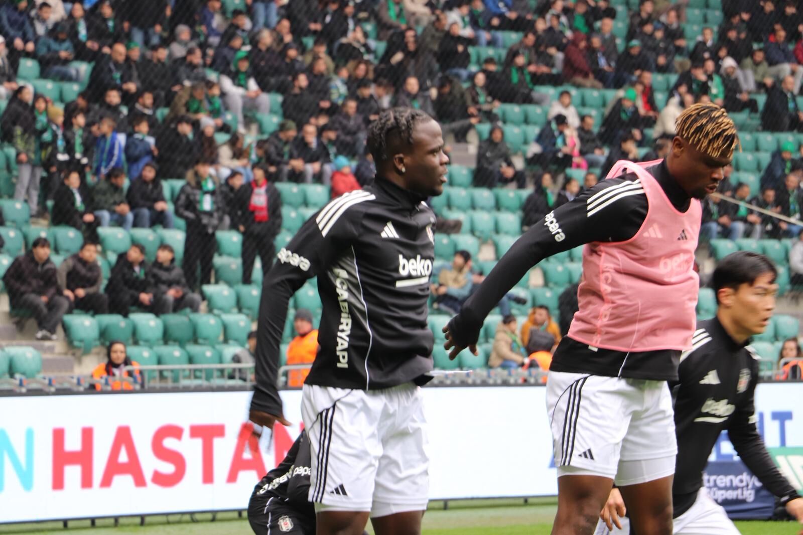 Kocaeli̇spor – Beşi̇ktaş Maçinda İlk 11’Ler Açiklandi (12)