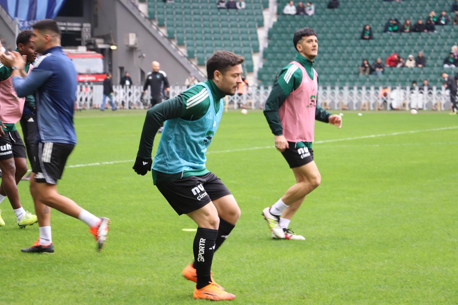 Kocaeli̇spor – Beşi̇ktaş Maçinda İlk 11’Ler Açiklandi (15)