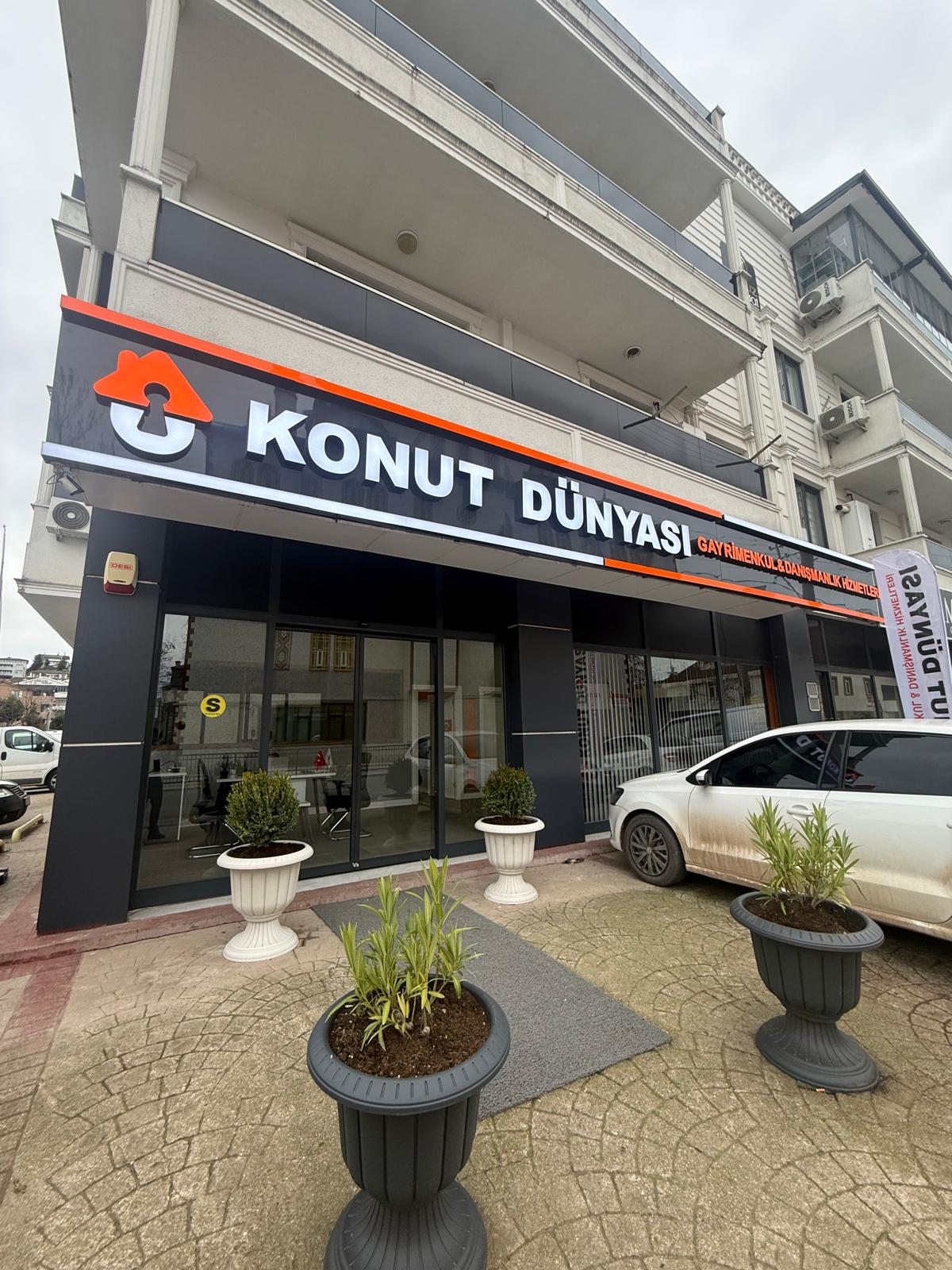 Konut Dünyasi Yeni̇ Yeri̇nde (2)