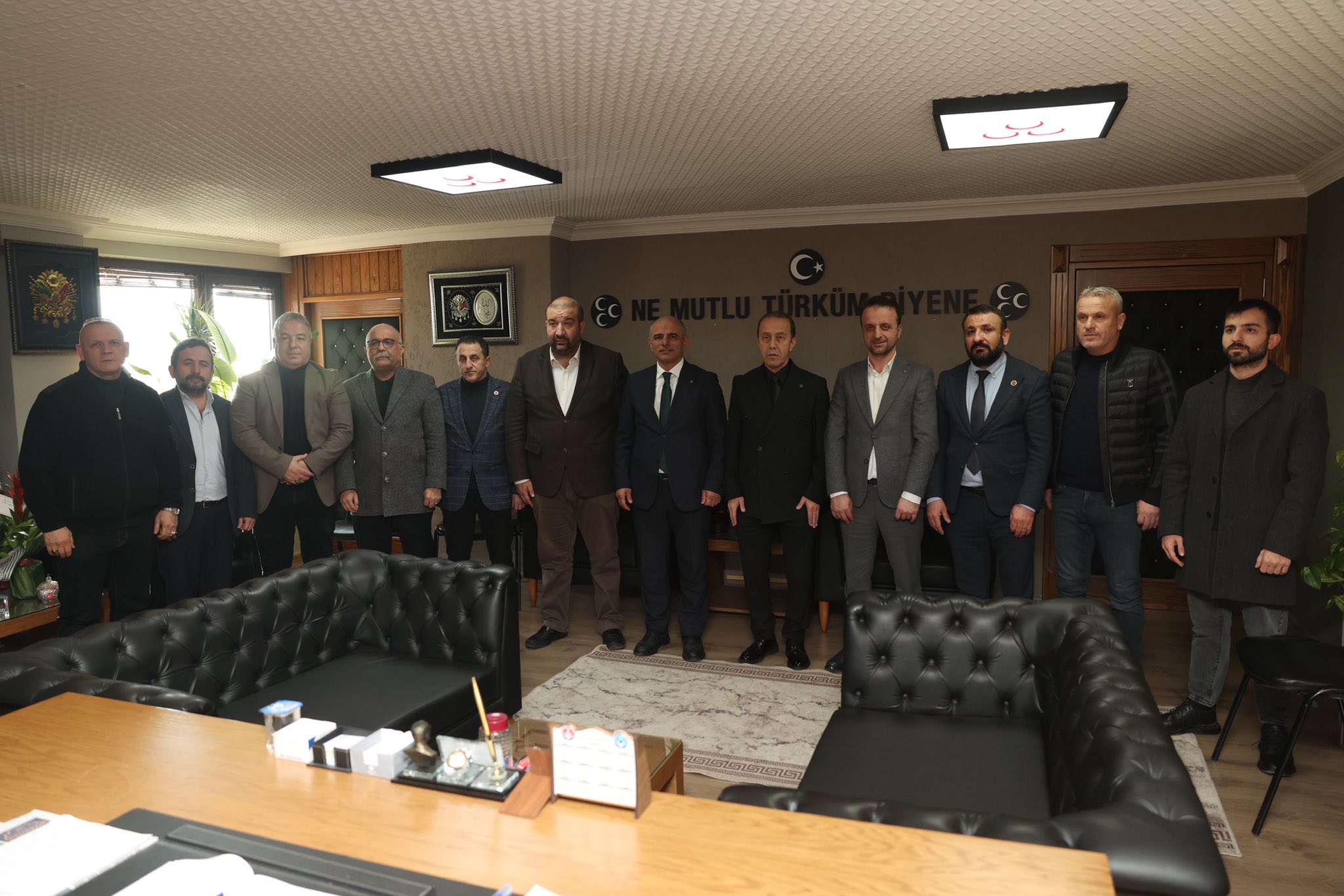 Körfez Beledi̇ye Başkani Şener Söğüt’ten Kami̇l Akin’a Zi̇yaret 2