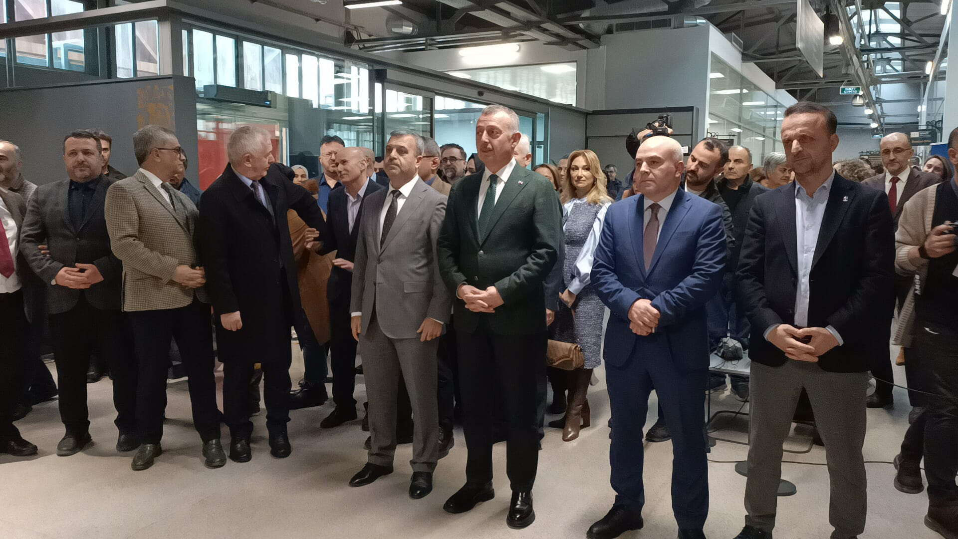 Manevi̇yat Yüklü Sergi̇ Açildi (3)