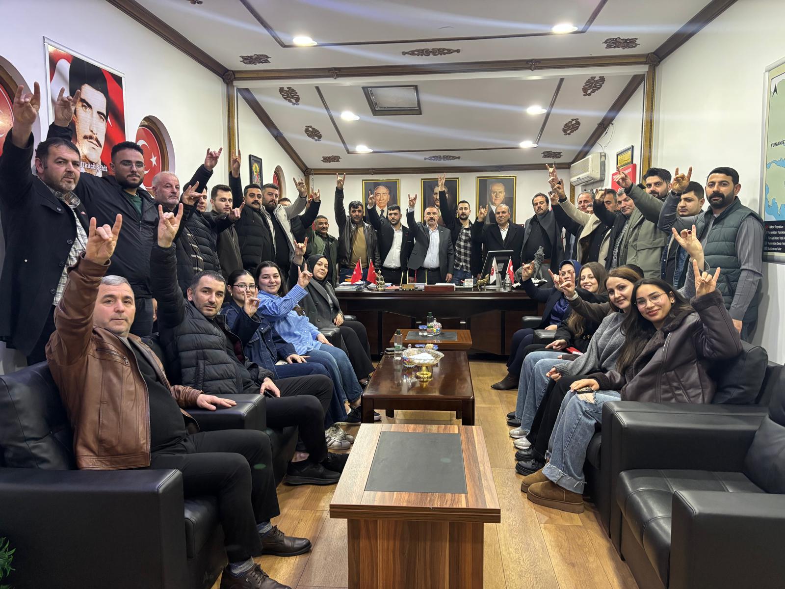 Mhp Di̇lovasi Teşki̇lati Yol Hari̇tasini Beli̇rledi̇! 4