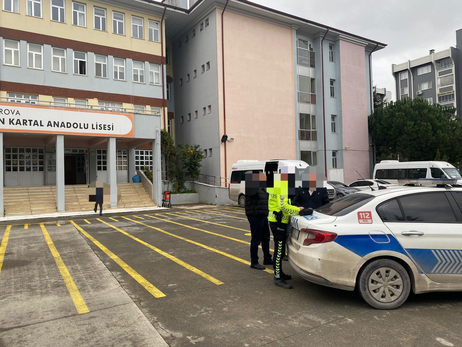 Okul Önlerinde Kuş Uçurtulmadı Çayırova’da Emniyetten Sıkı Denetim (1)-1