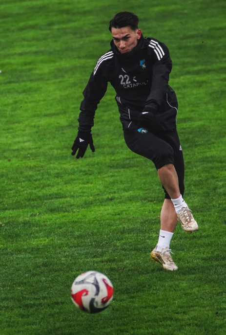 Ri̇ze Deplasmani İçi̇n Tam Gaz (10)