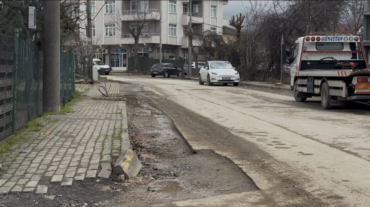 Saadet Parti̇si̇ Gölcük’ün Gerçek Sorunlarini Tek Tek Açikladi! 4