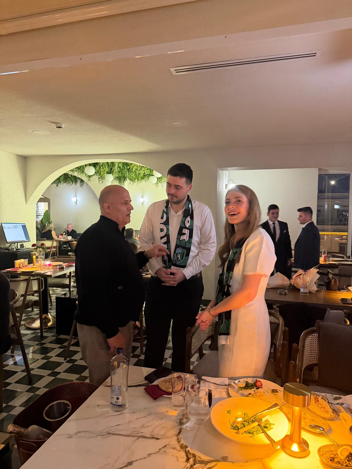 Sevgi̇li̇ler Günü’nde Yeşi̇l Si̇yah Sürpri̇zi̇ (3)