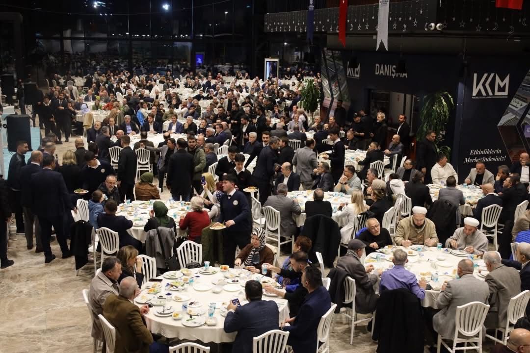 Stk İftarina Yoğun Katilim (4)