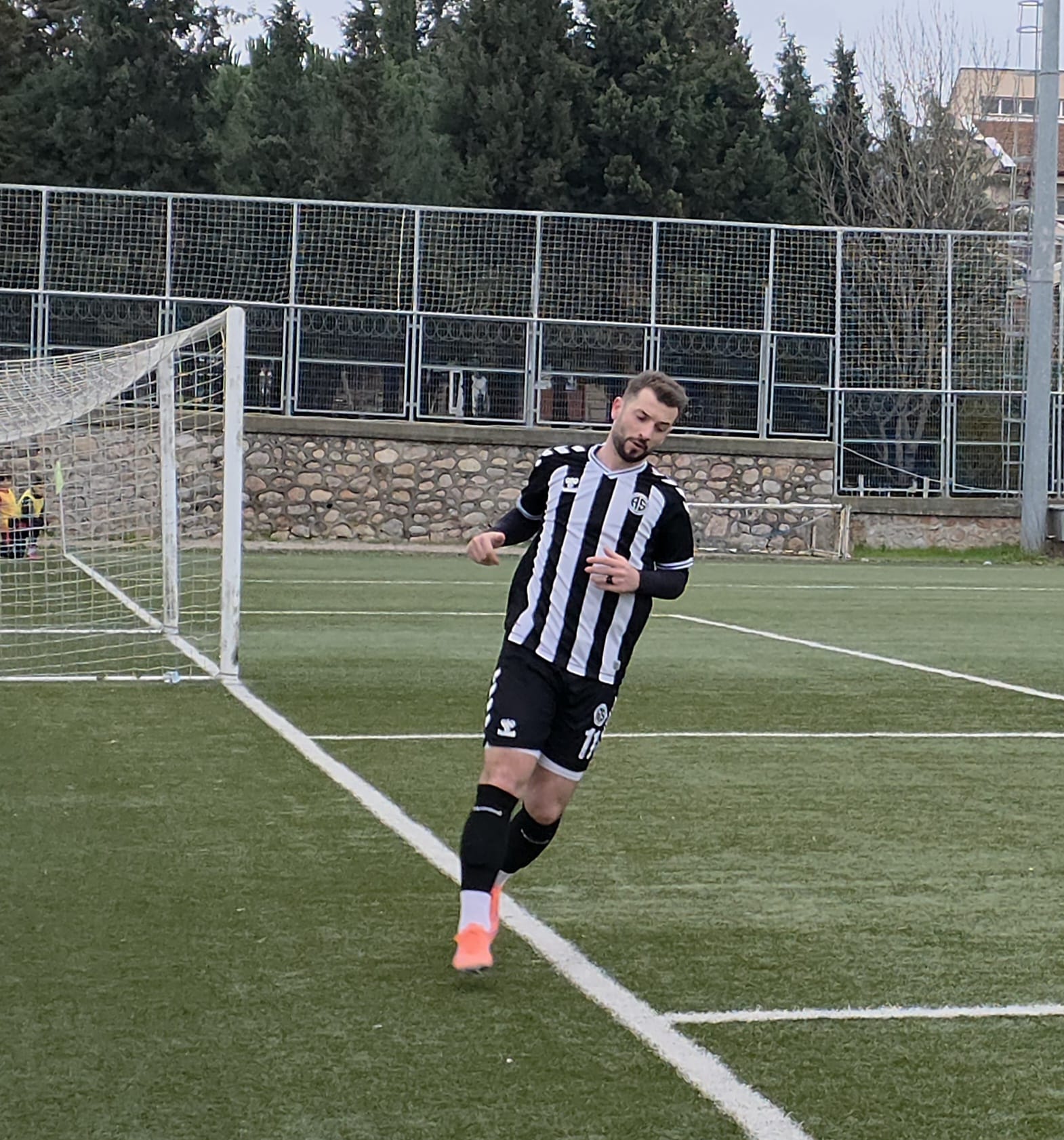 Süper Amatör’de Fati̇h Güler Kasirgasi Şampi̇yonluğun Mi̇mari Gol Krali Oldu! (2)